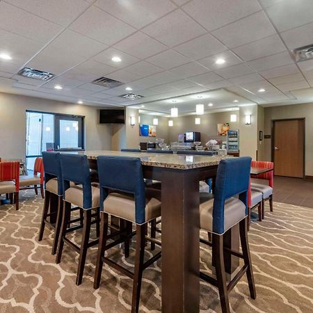 Comfort Suites Bridgeport - Clarksburg Esterno foto