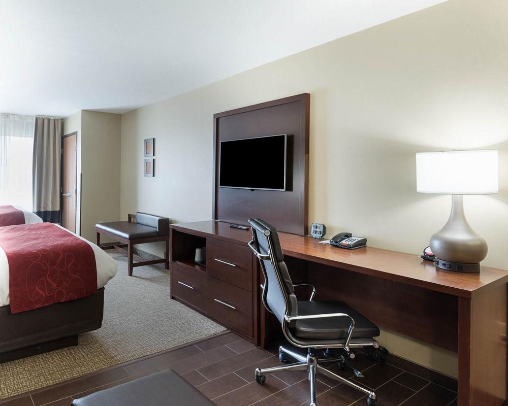 Comfort Suites Bridgeport - Clarksburg Esterno foto