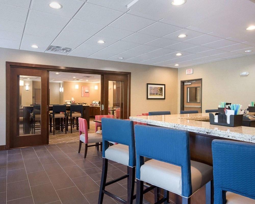 Comfort Suites Bridgeport - Clarksburg Esterno foto