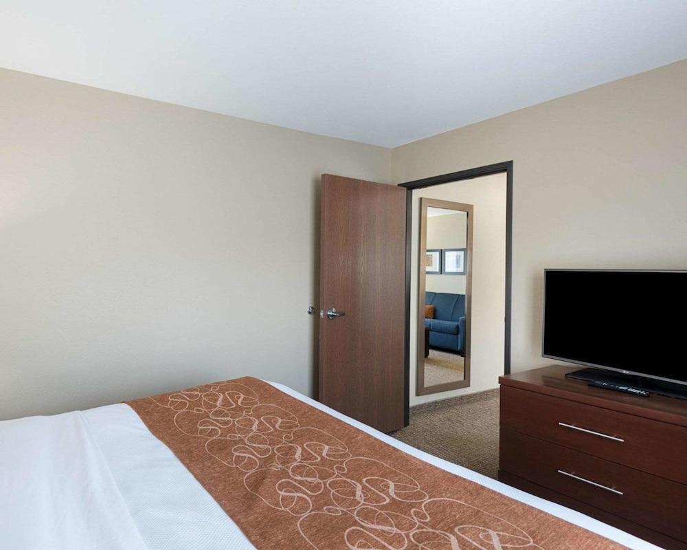 Comfort Suites Bridgeport - Clarksburg Esterno foto