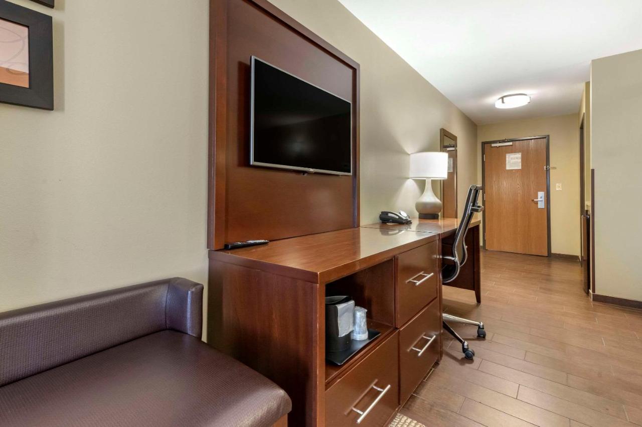 Comfort Suites Bridgeport - Clarksburg Esterno foto