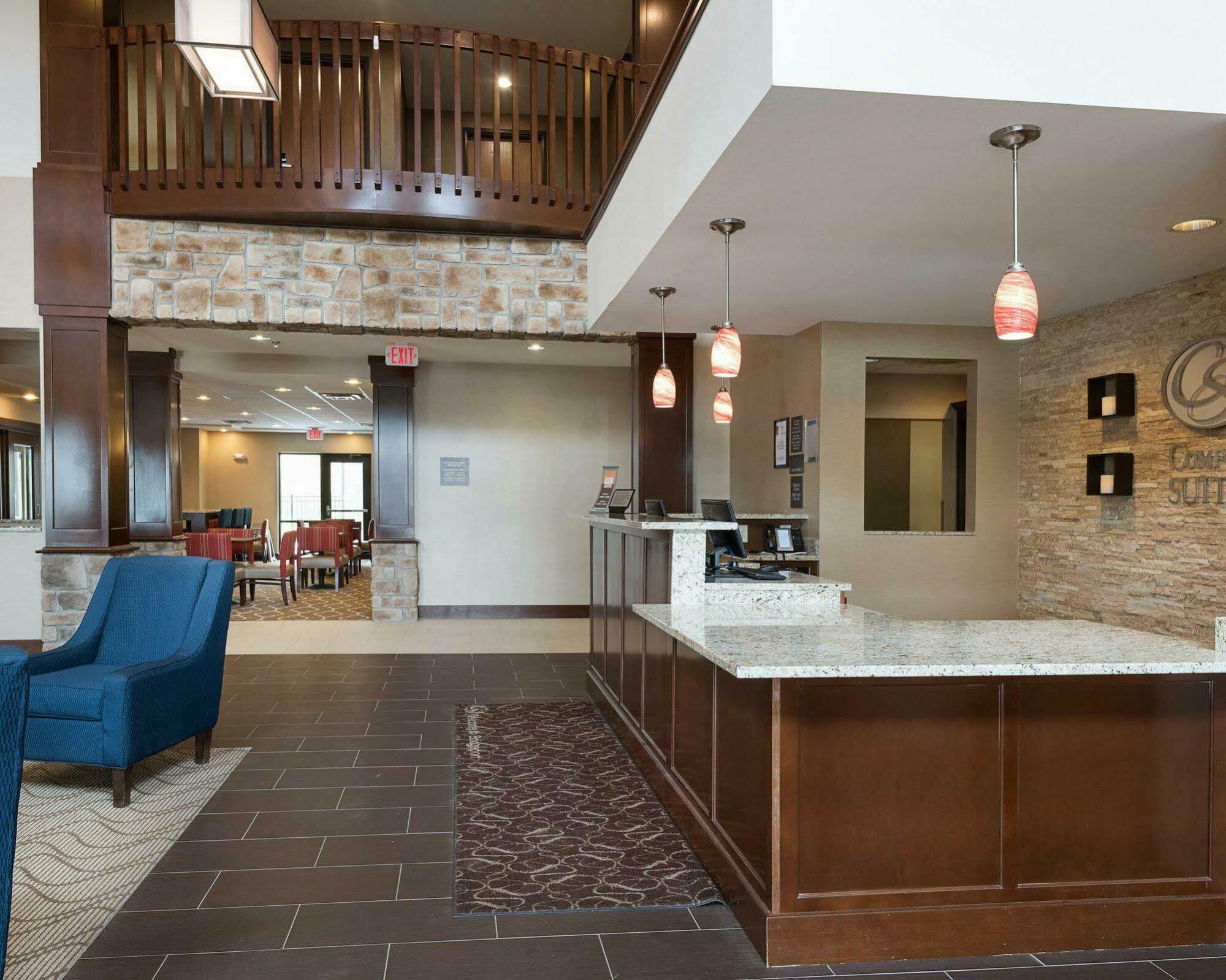 Comfort Suites Bridgeport - Clarksburg Esterno foto